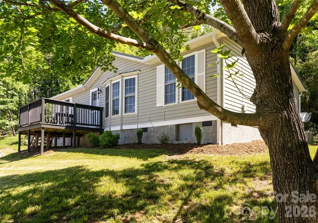 Photo 1 of Single family home for sale at 19 Sycamore St, Asheville, NC 28804 | MLS# 4377706 | Listing updated on 2026-09-13