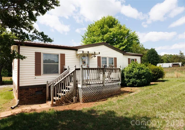 Homes for sale in Statesville, NC | 318 Tuckers Grove Rd, Statesville, NC 28625 | MLS# 4377741