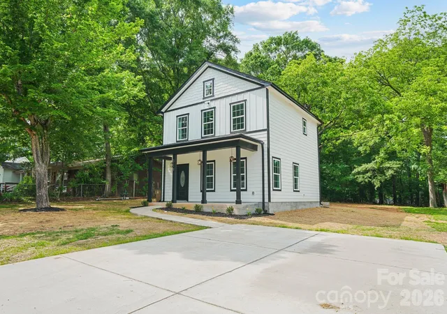 Photo 2 of Single family home for sale at 319 Grice St, Shelby, NC 28150 | MLS# 4377750 | Listing updated on 2026-05-08
