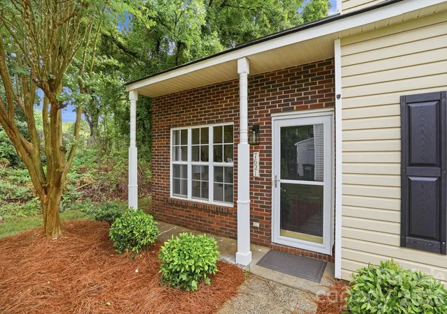Photo 3 of Townhouse for sale at 7621 Petrea Ln, Charlotte, NC 28227 | MLS# 4377778 | Listing updated on 2026-09-27