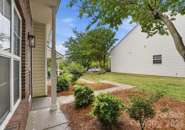 Photo 4 of Townhouse for sale at 7621 Petrea Ln, Charlotte, NC 28227 | MLS# 4377778 | Listing updated on 2026-09-27