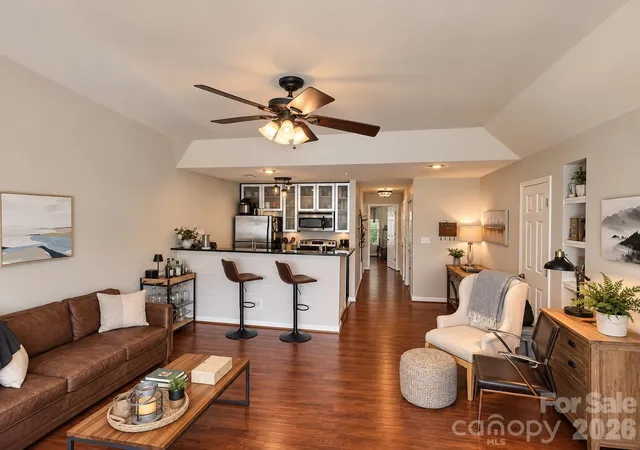 Photo 4 of Condo for sale at 513 N Graham St #3G, Charlotte, NC 28202 | MLS# 4377800 | Listing updated on 2026-10-29