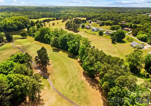 Homes for sale in Statesville, NC | 104 Sandtrap Dr, Statesville, NC 28677 | MLS# 4377839