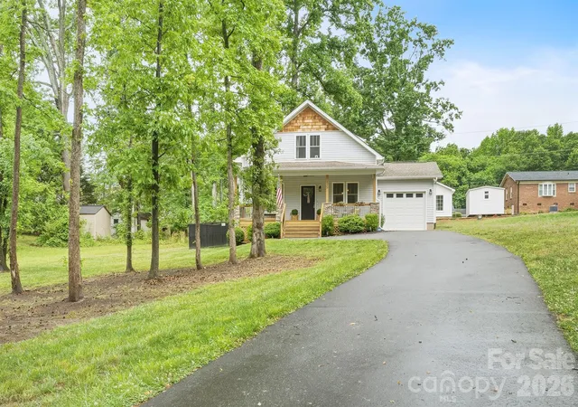 Homes for sale in Lincolnton, NC | 2029 Bost St, Lincolnton, NC 28092 | MLS# 4377840