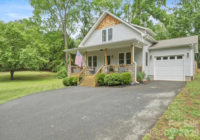 Homes for sale in Lincolnton, NC | 2029 Bost St, Lincolnton, NC 28092 | MLS# 4377840