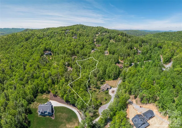 5th image of 305 Freedom Trail Ct, Zirconia, NC 28790 | MLS# 4377878