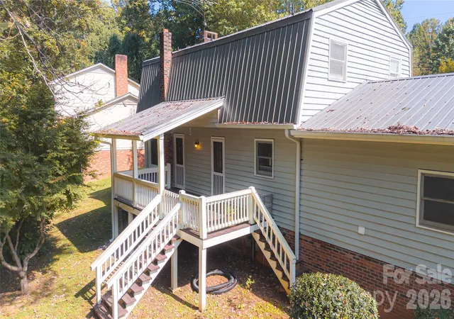 3rd image of 307 Maplewood Dr, Morganton, NC 28655 | MLS# 4377970