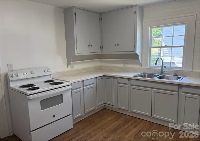Photo 2 of Single family home for sale at 597 Harris St NW, Concord, NC 28025 | MLS# 4377981 | Listing updated on 2026-10-02