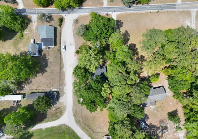 Photo 3 of Multi family home for sale at 417 Mason Town Rd, Newport, NC 28570 | MLS# 4377988 | Listing updated on 2026-07-14