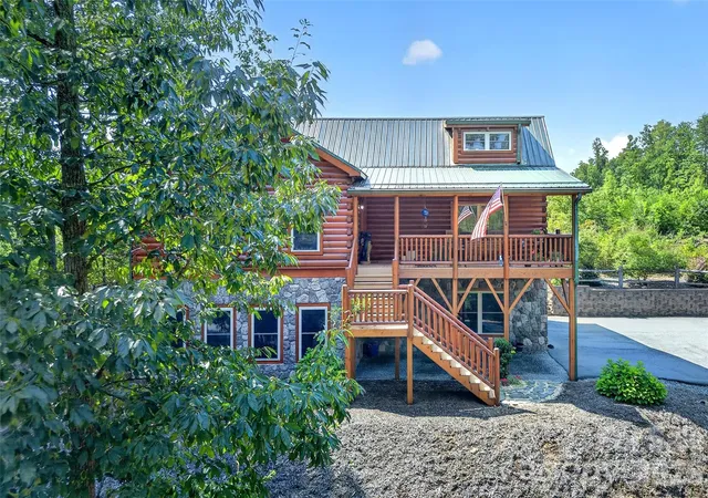 Photo 4 of Single family home for sale at 96 Boysenberry Dr, Nebo, NC 28761 | MLS# 4378024 | Listing updated on 2026-10-06