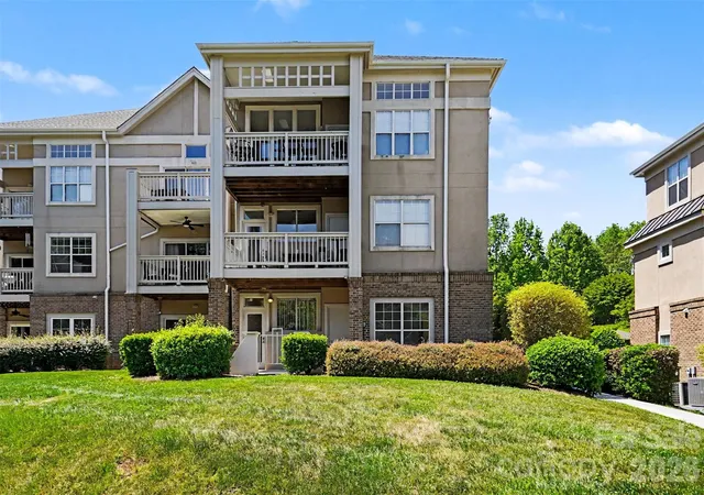 Photo 3 of Condo for sale at 104 Pier 33 Dr #301, Mooresville, NC 28117 | MLS# 4378034 | Listing updated on 2026-09-13
