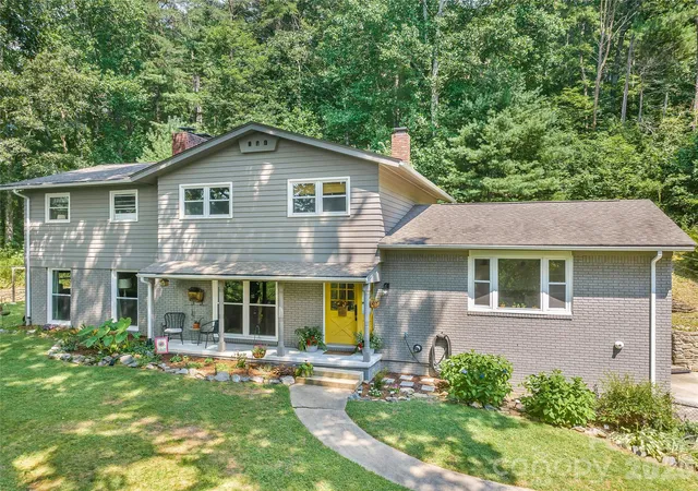 1st image of 13 Rolling View Dr, Asheville, NC 28805 | MLS# 4378047