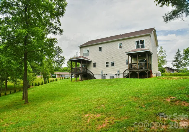 3rd image of 71 Panorama Dr, Asheville, NC 28806 | MLS# 4378085