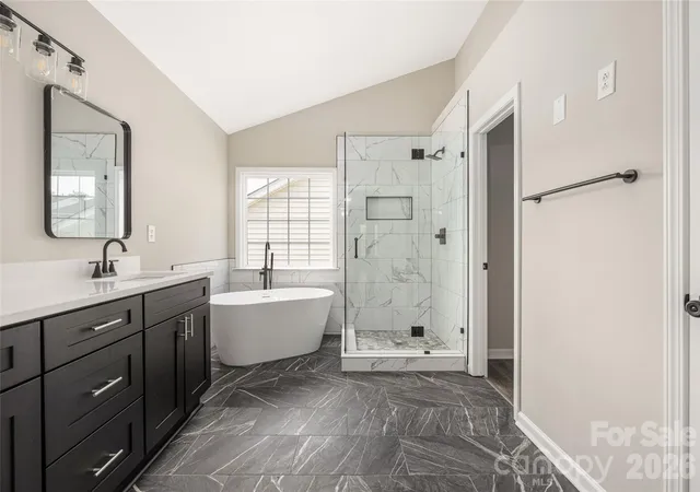 3rd image of 13834 Riding Hill Ave, Charlotte, NC 28213 | MLS# 4378096