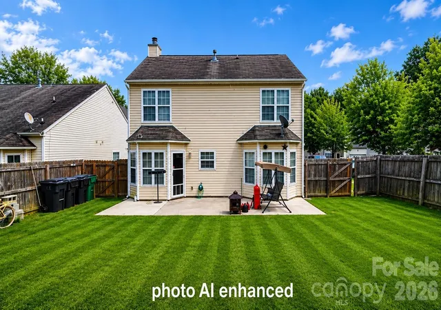 2nd image of 8703 Hazelcroft Ln, Charlotte, NC 28269 | MLS# 4378106