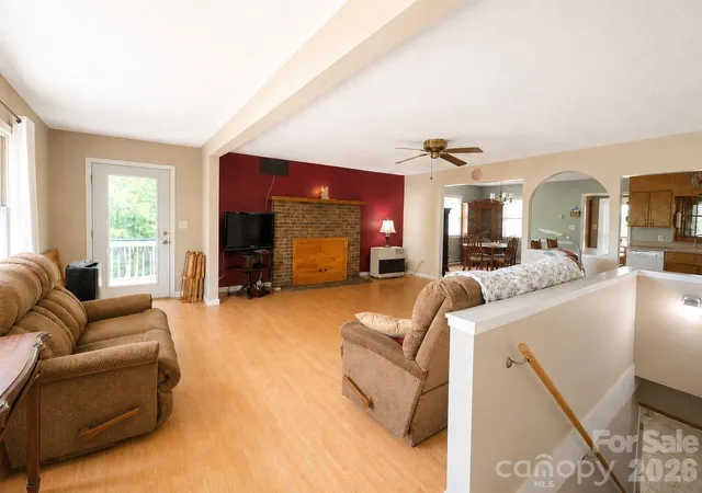 5th image of 41 Vista Dr, Clyde, NC 28721 | MLS# 4378143