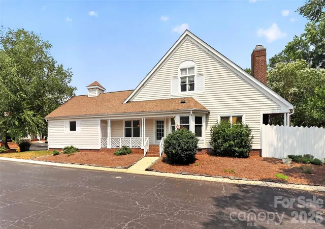Photo 1 of Sale Pending at 10316 Johns Towne Dr, Charlotte, NC 28210 | MLS# 4378149 | Listing updated on 2026-09-03