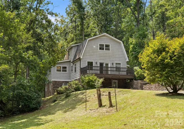 Photo 1 of Single family home for sale at 150 Mountain Laurel Ln, Fletcher, NC 28732 | MLS# 4378220 | Listing updated on 2026-09-23