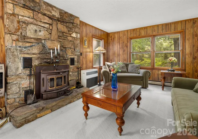 Photo 3 of Single family home for sale at 150 Mountain Laurel Ln, Fletcher, NC 28732 | MLS# 4378220 | Listing updated on 2026-09-23