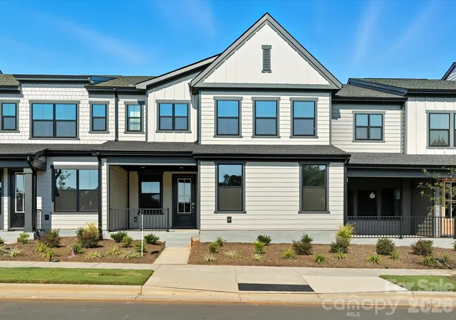 Homes for sale in Belmont, NC | 323 Ardmore Dr, Belmont, NC 28012 | MLS# 4378227