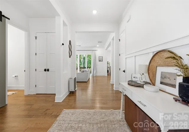 Photo 4 of Single family home for sale at 931 Cornelius Rd, Mooresville, NC 28117 | MLS# 4378236 | Listing updated on 2026-10-02