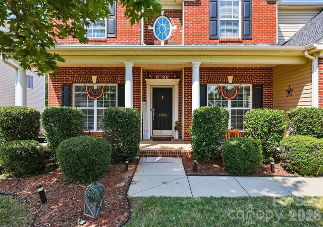 Photo 3 of Single family home for sale at 13156 Wilburn Park Ln, Fort Mill, SC 29707 | MLS# 4378248 | Listing updated on 2026-10-07