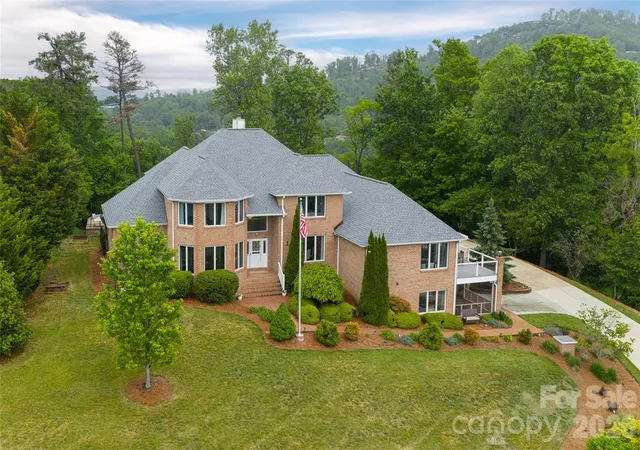 1st image of 153 Mills Pl, Asheville, NC 28804 | MLS# 4378268