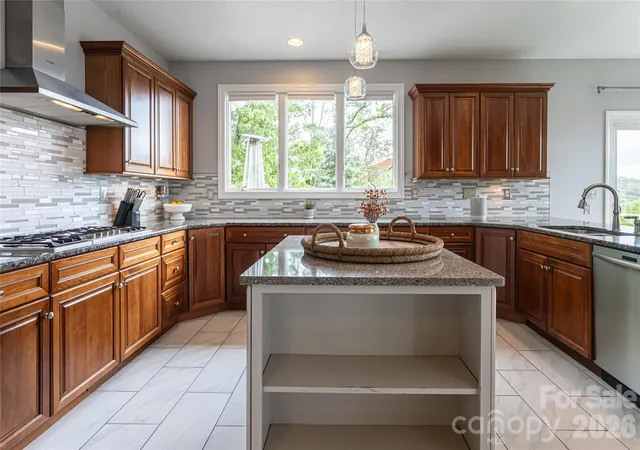 3rd image of 153 Mills Pl, Asheville, NC 28804 | MLS# 4378268