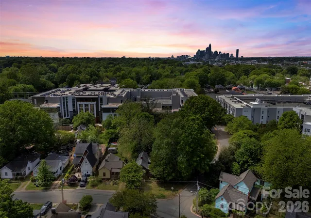 2nd image of 700 E 37th St, Charlotte, NC 28205 | MLS# 4378306