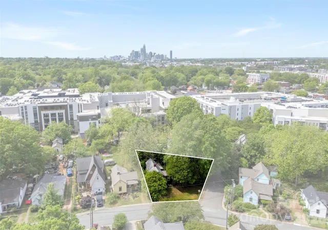3rd image of 700 E 37Th St, Charlotte, NC 28205 | MLS# 4378306