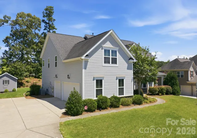Photo 3 of Single family home for sale at 7223 Old Valley Way, Harrisburg, NC 28075 | MLS# 4378364 | Listing updated on 2026-09-06