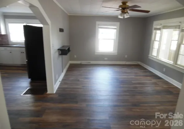 Photo 2 of Single family home for sale at 4749 Crowders Crst Dr, Gastonia, NC 28052 | MLS# 4378391 | Listing updated on 2026-09-25