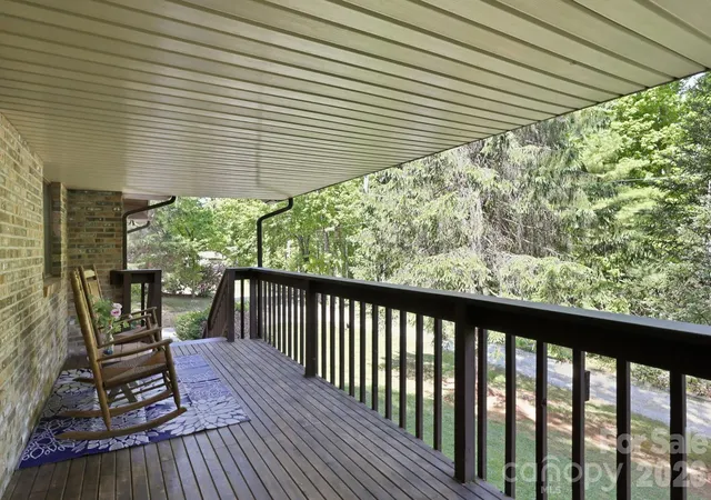Photo 3 of Single family home for sale at 1 Mountain Heritage Pl, Candler, NC 28715 | MLS# 4378436 | Listing updated on 2026-10-04