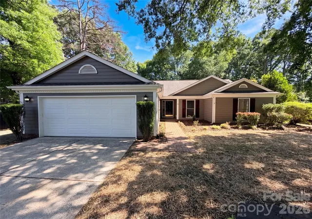 Homes for sale in Matthews, NC | 13622 Tynecastle Ln, Matthews, NC 28105 | MLS# 4378462