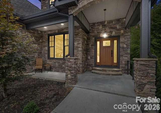 5th image of 109 Wood Owl Ct, Hendersonville, NC 28791 | MLS# 4378493
