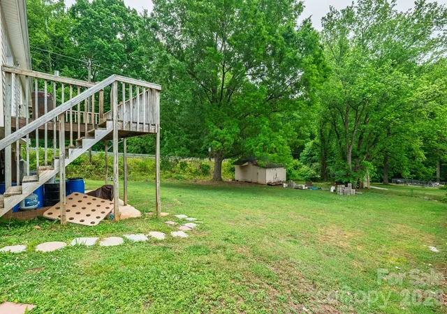 Homes for sale in Statesville, NC | 501 Old Farm Rd, Statesville, NC 28625 | MLS# 4378540