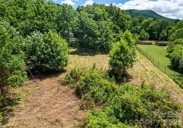 16th image of 9999 Lollis Rd, Candler, NC 28715 | MLS# 4378542