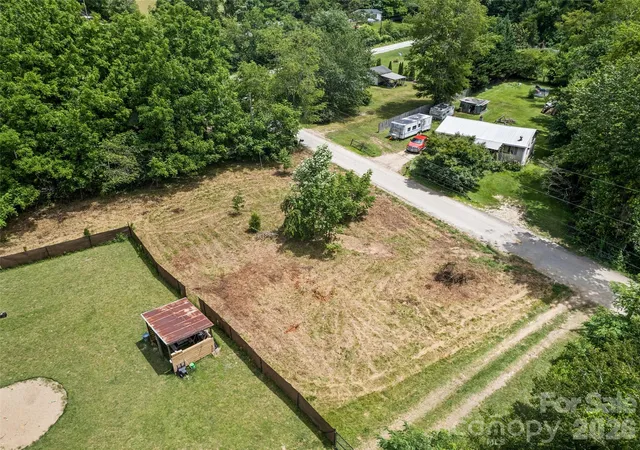 2nd image of 9999 Lollis Rd, Candler, NC 28715 | MLS# 4378542