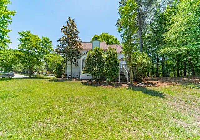 2nd image of 11043 Seven Coves Dr, Tega Cay, SC 29708 | MLS# 4378588