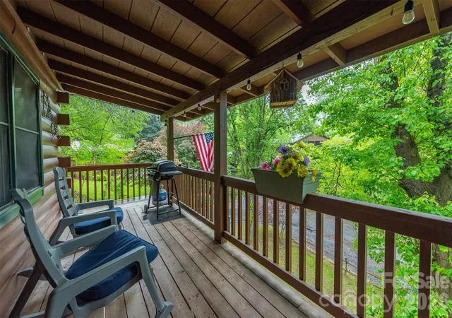 2nd image of 154 Cedarwood Dr, Waynesville, NC 28785 | MLS# 4378643