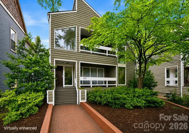 Photo 1 of Townhouse for sale at 515 N Poplar St, Charlotte, NC 28202 | MLS# 4378649 | Listing updated on 2026-09-13