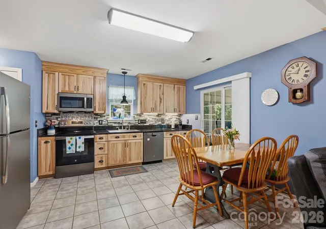 Homes for sale in Matthews, NC | 1118 Slate Ridge Rd, Matthews, NC 28104 | MLS# 4378658
