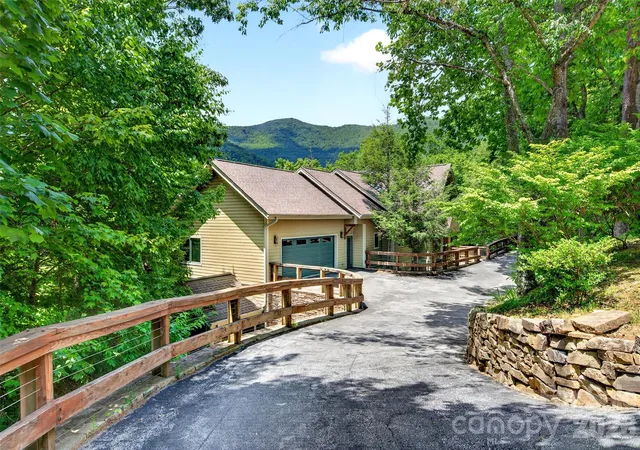 2nd image of 117 Shenandoah Ter, Black Mountain, NC 28711 | MLS# 4378734