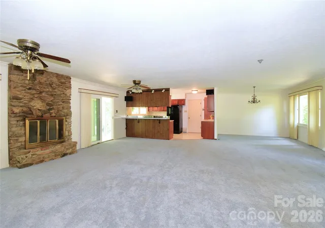 Photo 3 of Single family home for sale at 88 Botany Dr, Asheville, NC 28805 | MLS# 4378766 | Listing updated on 2026-10-07