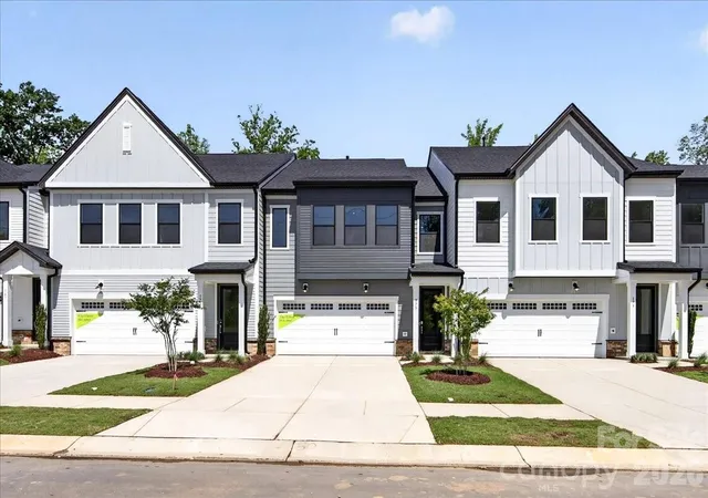 Homes for sale in Fort Mill, SC | 175 Landy St, Fort Mill, SC 29715 | MLS# 4378781