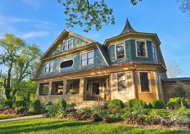 2nd image of 129 Woolsey Hts, Waynesville, NC 28786 | MLS# 4378782