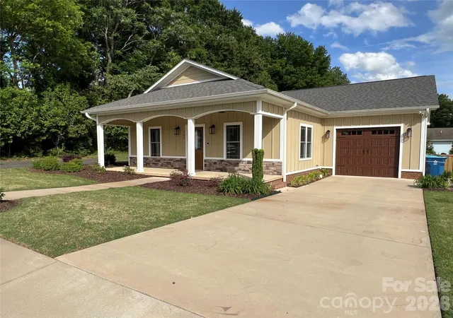 Homes for sale in Forest City, NC | 162 Red Oak Dr, Forest City, NC 28043 | MLS# 4378789