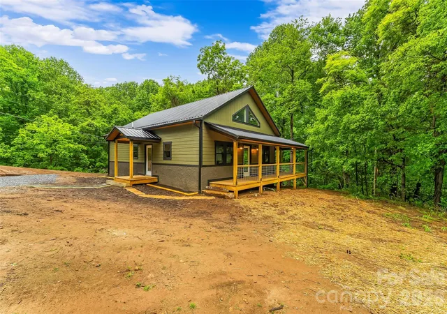 Homes for sale in Leicester, NC | 1737 Newfound Rd, Leicester, NC 28748 | MLS# 4378816