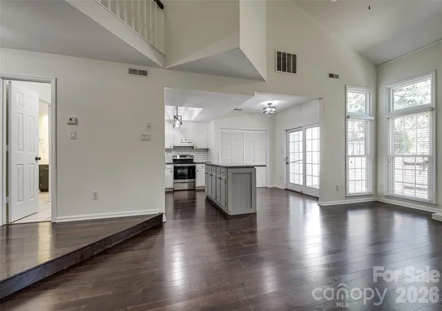 4th image of 9235 N Vicksburg Park Ct, Charlotte, NC 28210 | MLS# 4378830