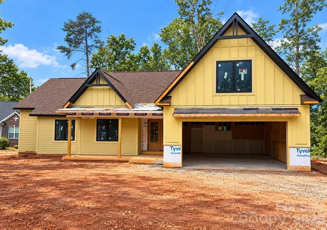 Single family home for sale at 1676 Parkside Dr, Catawba, NC 28609 | MLS# 4378831